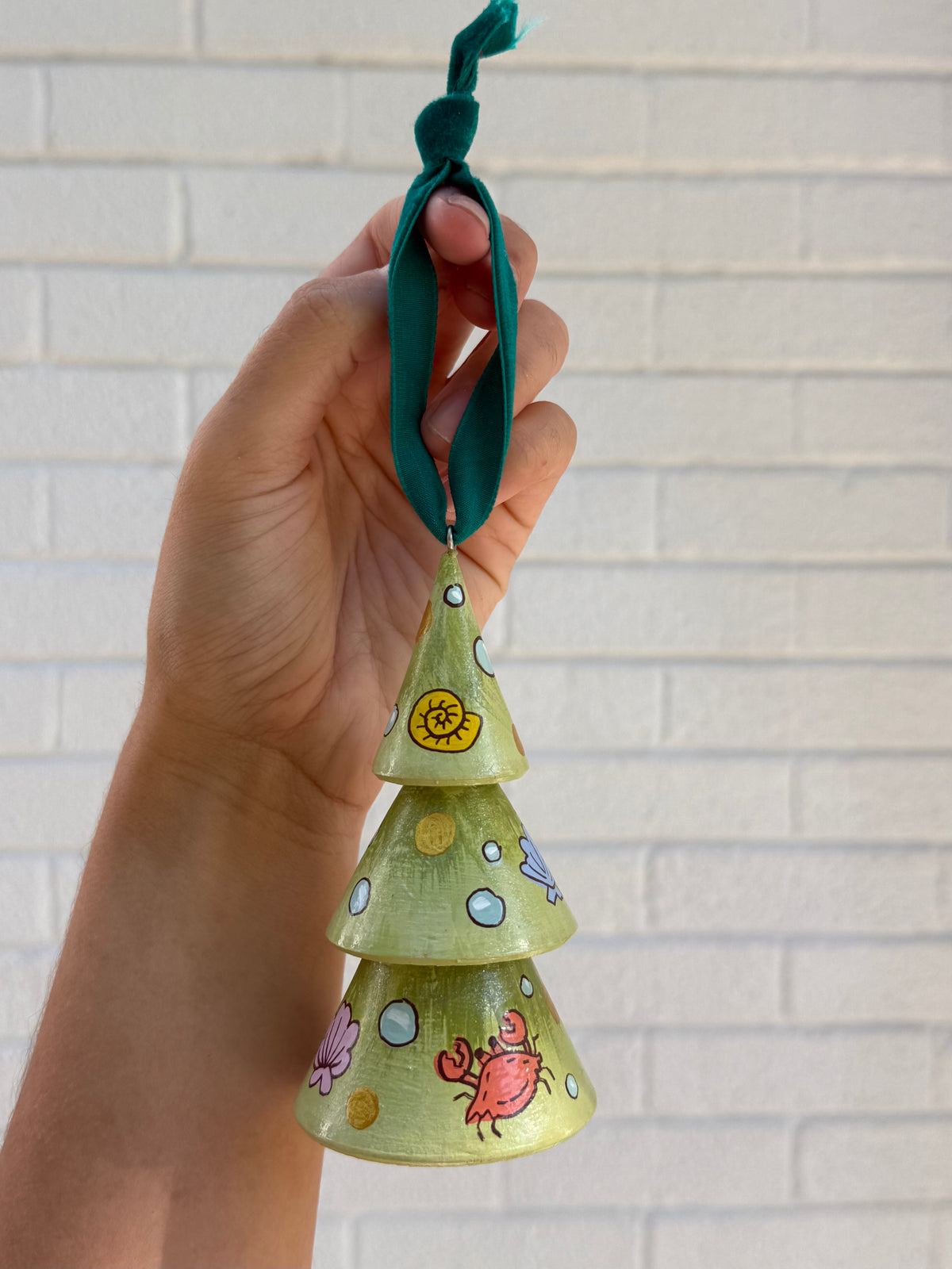 Sea you around the Christmas tree